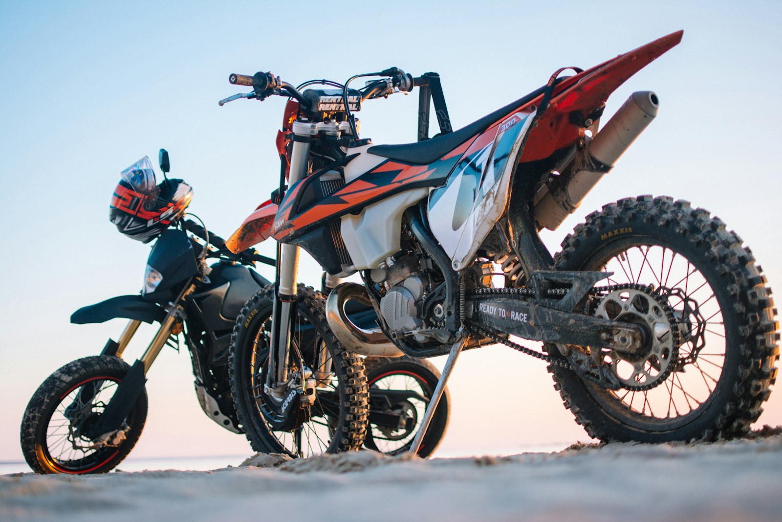 Curs enduro pentru începători cu motocicletă inclusă